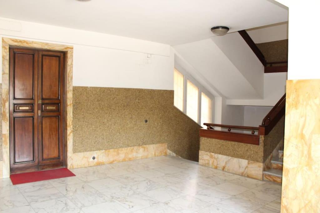 Art Apartment Stazione B Флоренция Экстерьер фото