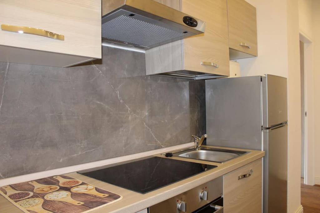 Art Apartment Stazione B Флоренция Экстерьер фото
